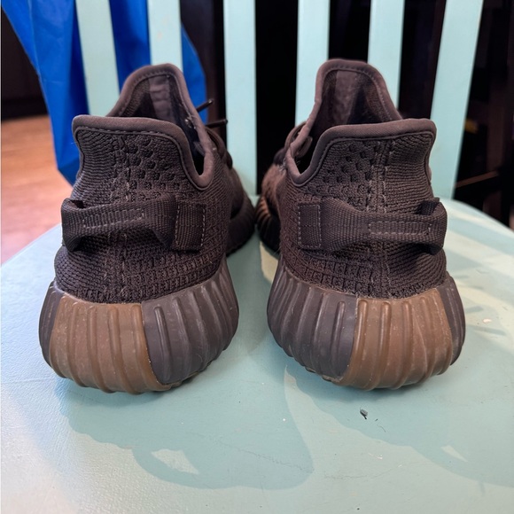 Yeezy 350 Cinder - Picture 6 of 6